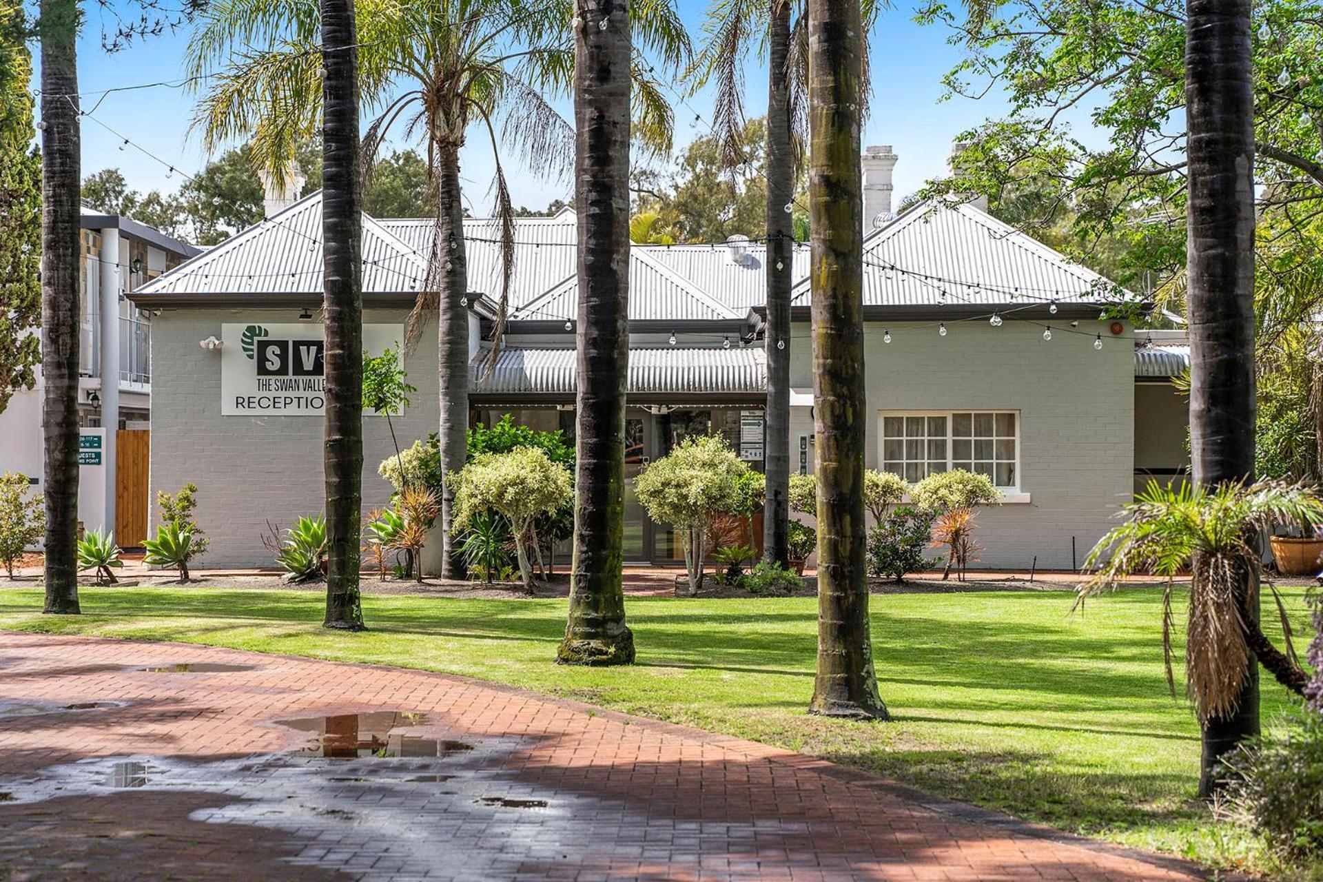 The Swan Valley Hotel Henley Brook Exterior photo